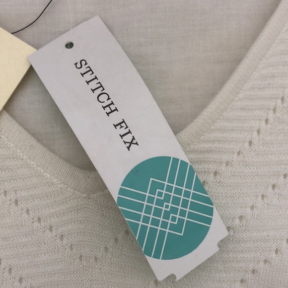 NWT skies are blue tank - Picture 4 of 11